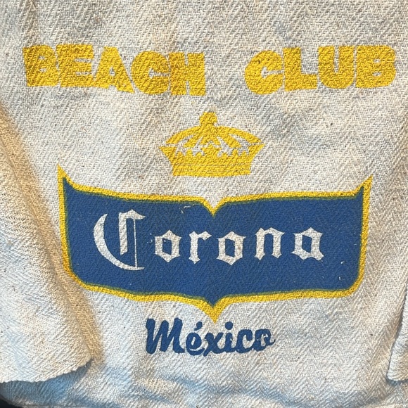 🤩Host Pick🥳Vintage 80s Beach Club Baja hoodie - Picture 2 of 5